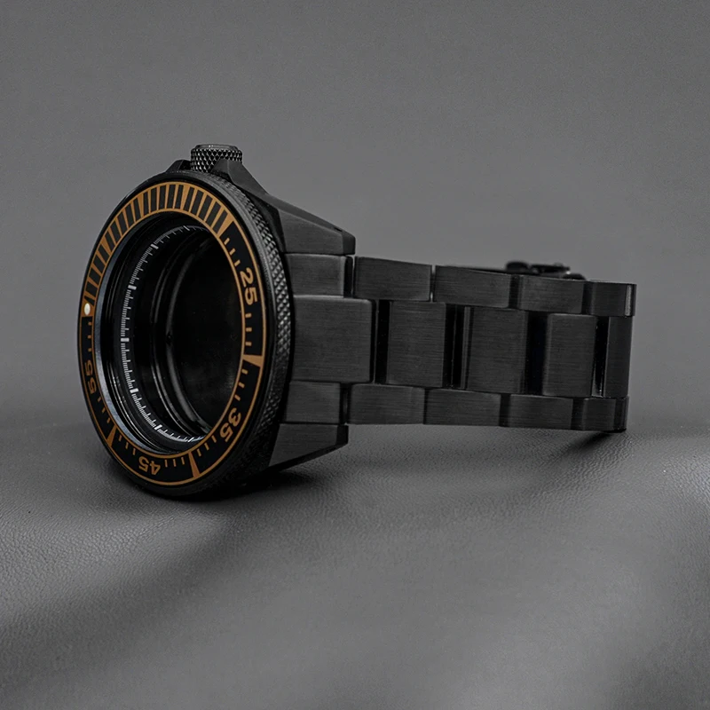 Citizen Watch Tsuyosa - حافظة ساعة وسوار من سلسلة بلاك