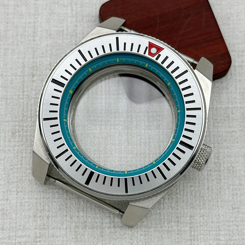 حافظة ساعة ساموراي كينج بكريست - مراجعة Citizen Watch Tsuyosa وسعره