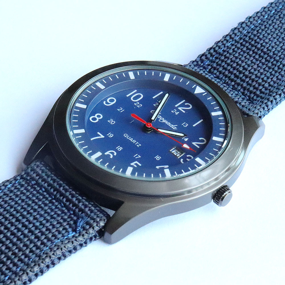 ساعة يد رجالية فاخرة بحركة كوا - مراجعة Canvas Strap Watch وسعره