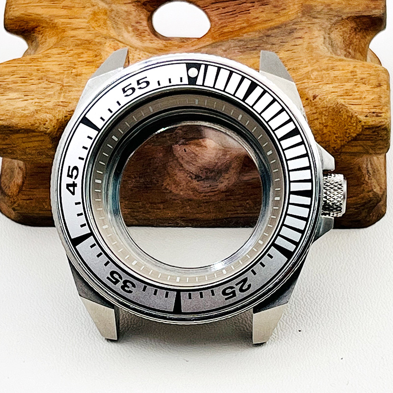 44 مللي متر الساموراي حافظة NH - مراجعة Citizen Watch Tsuyosa وسعره